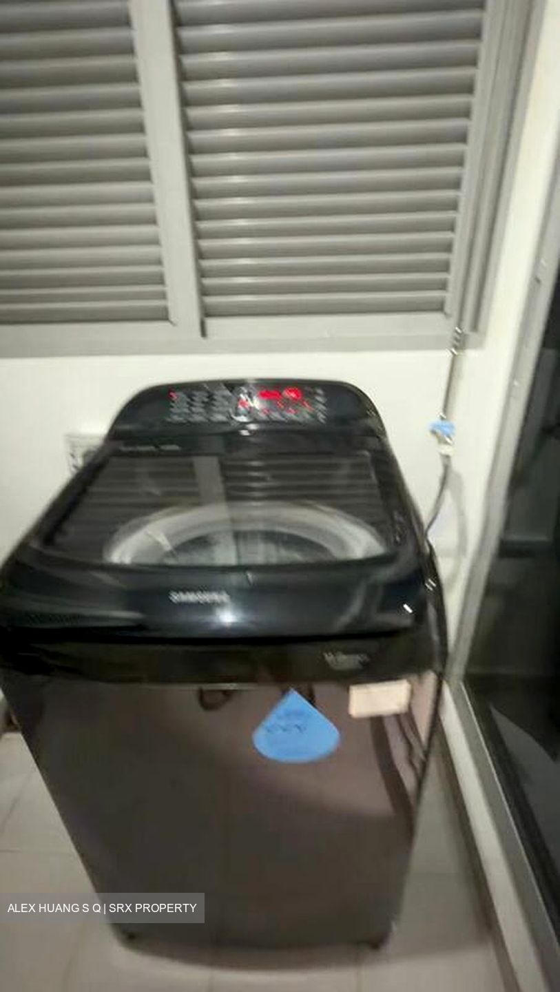 # 1 Loft (D14), Apartment #523297581